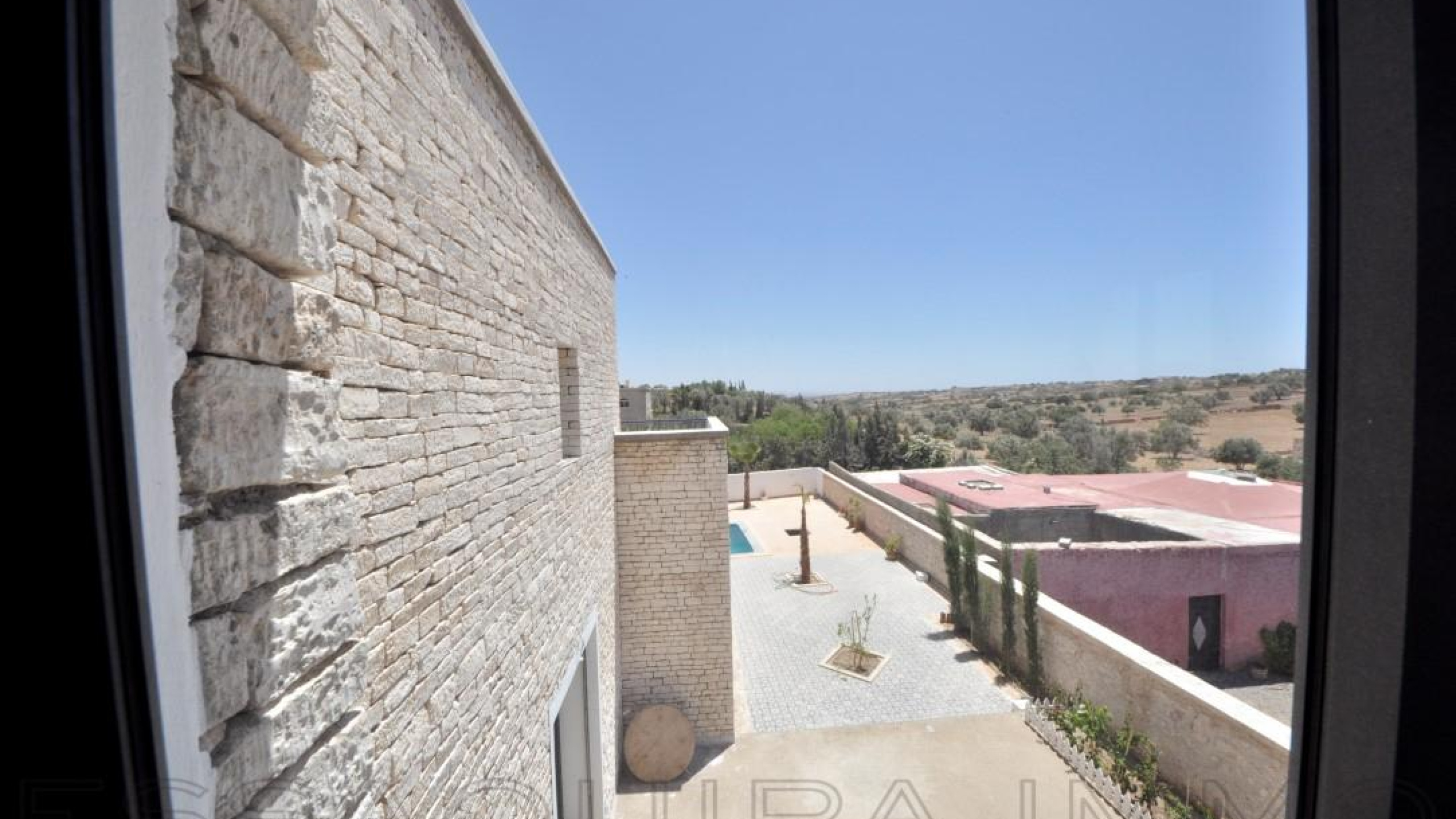 villa avec 4 chambres et 3 salles de bain