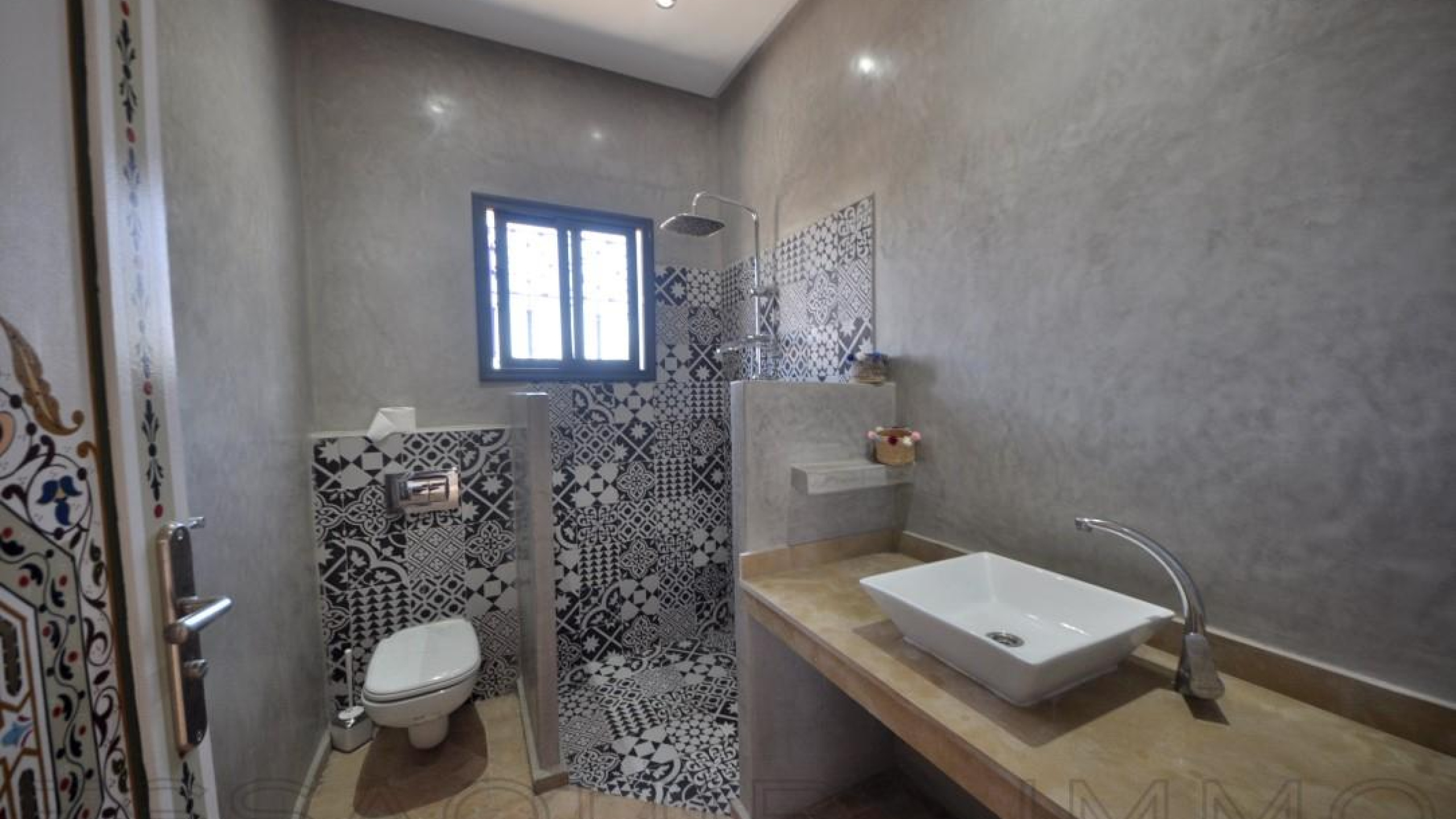 villa de 280 m² sur un terrain de 2,000 m²