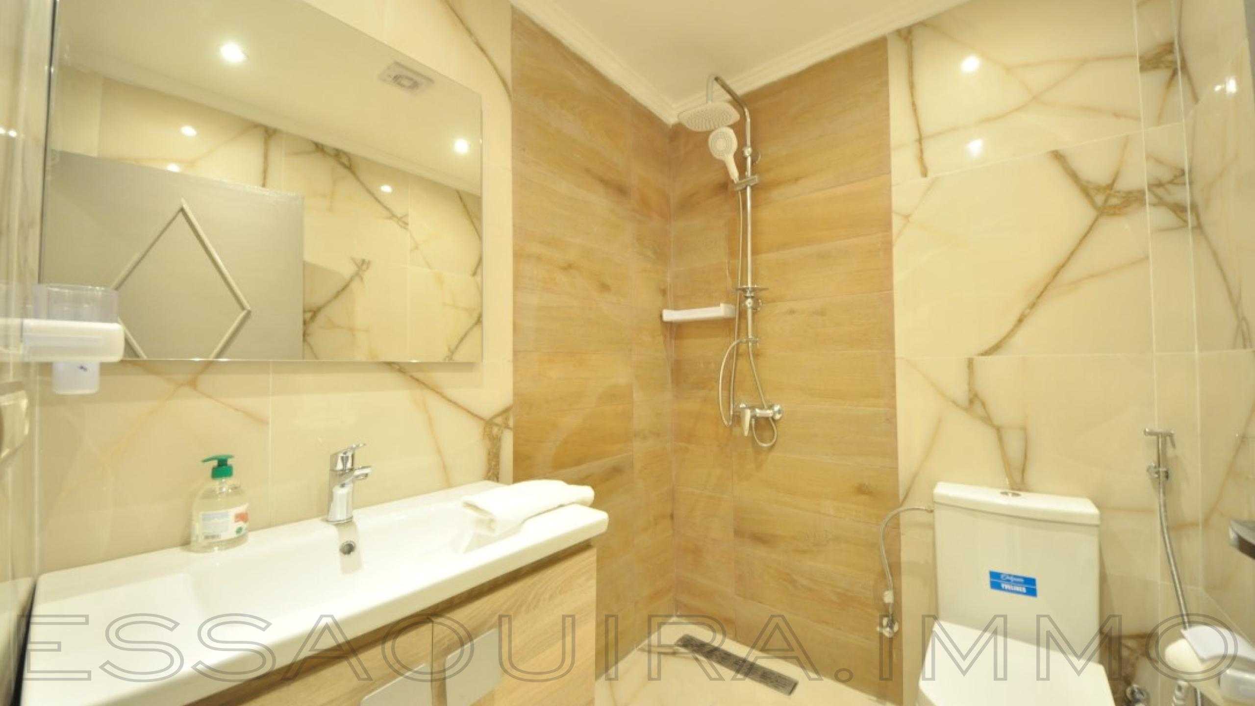 appartement avec réfrigérateur