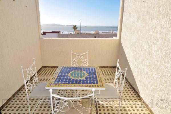 Spacieux duplex avec terrasse vue mer