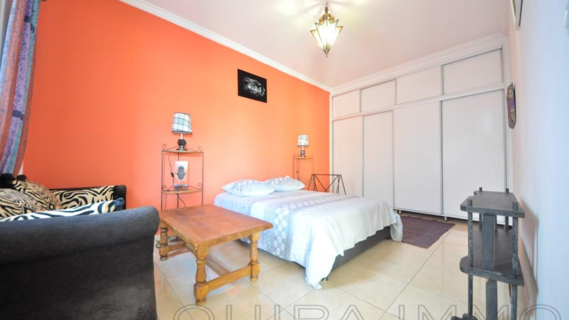 appartement avec 2 chambres et 1 salle de bain