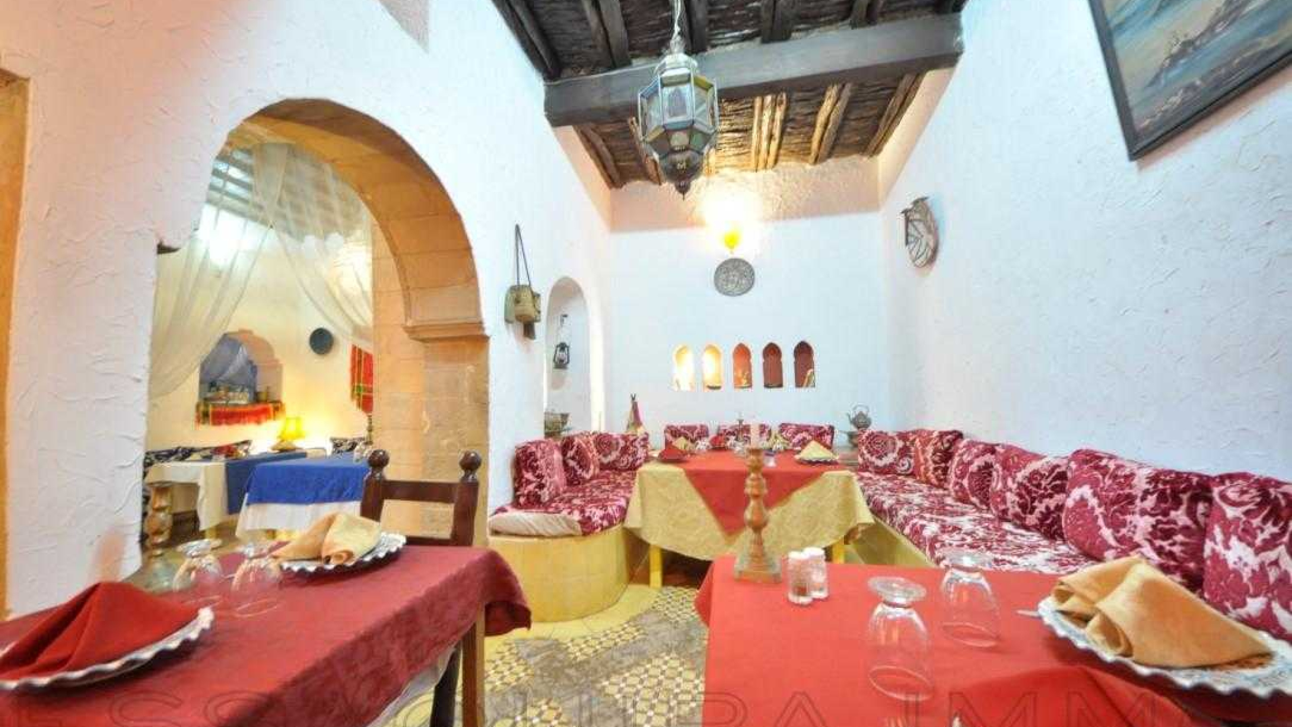 restaurant avec cuisine equipée
