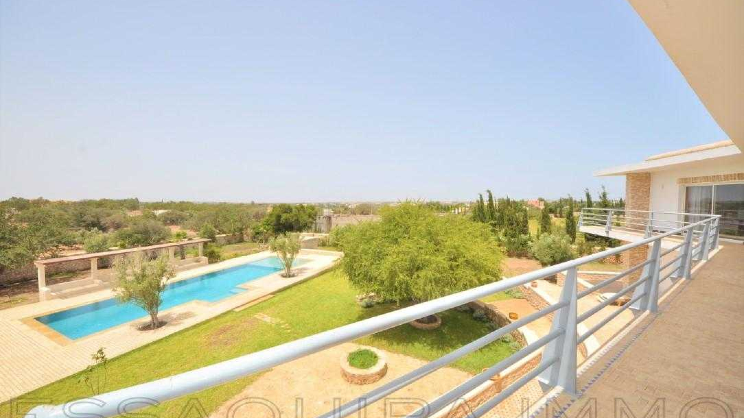 maison d'hôtes avec 5 chambres et 6 salles de bain