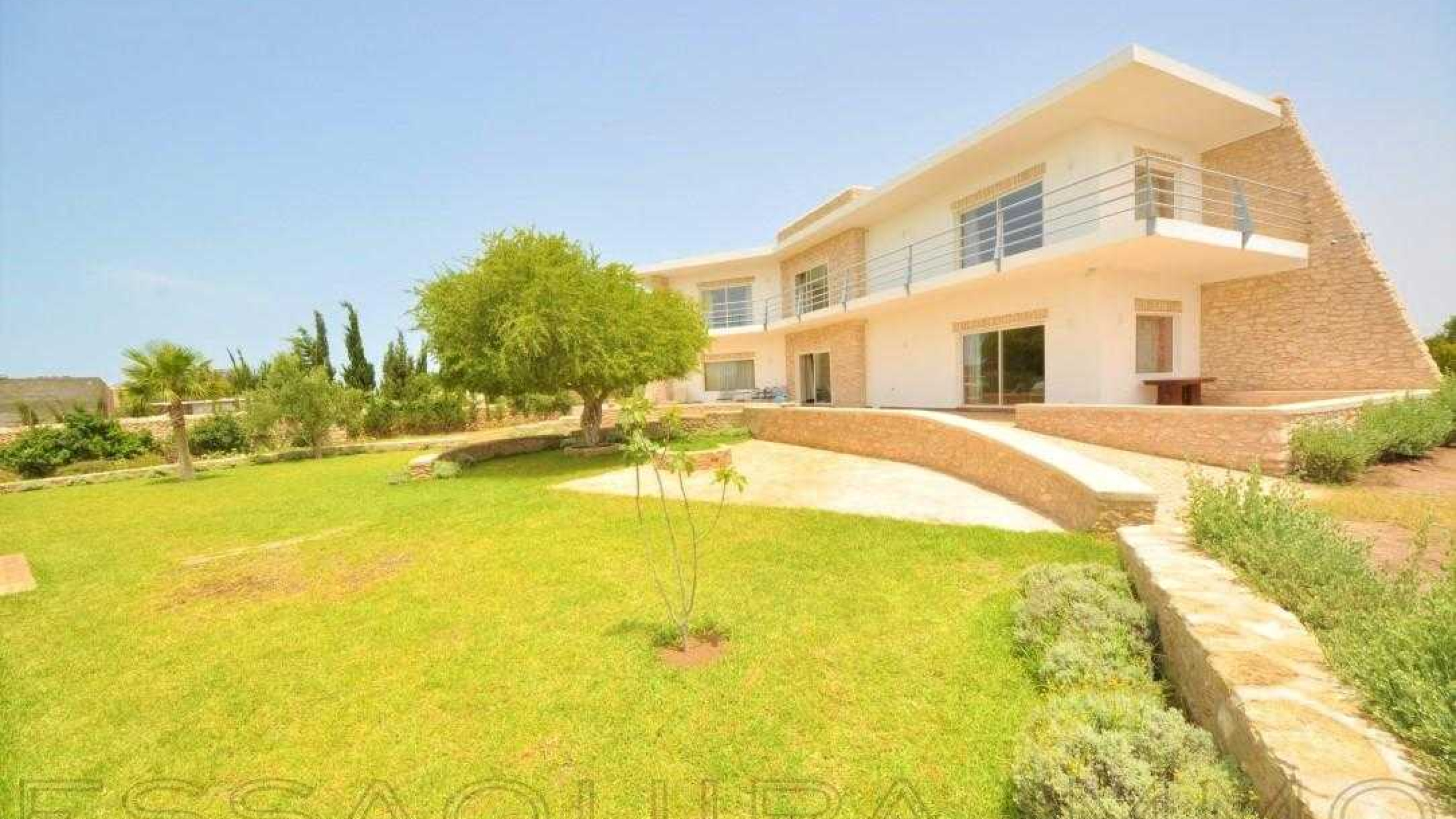 maison d'hôtes avec 5 chambres et 6 salles de bain
