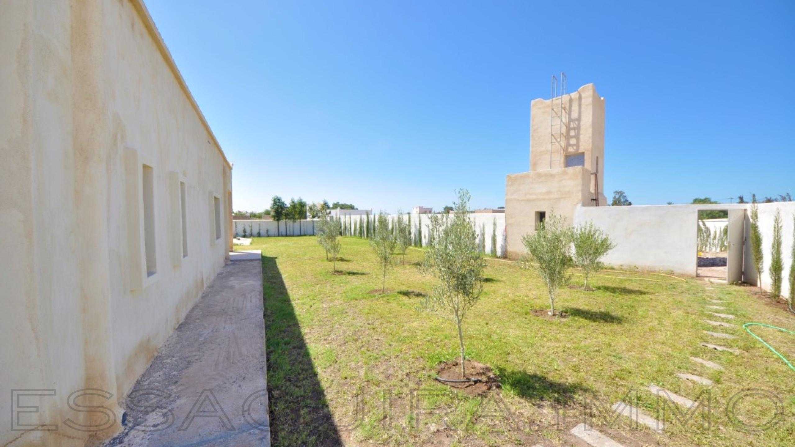 villa avec terrasse